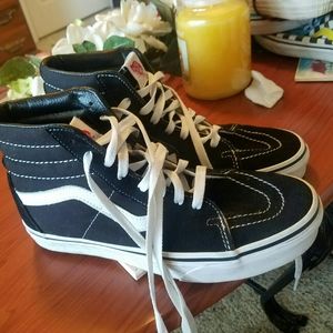 b/w vans hightops